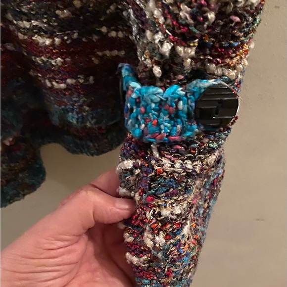 Hand knit top beautiful colors. - Picture 4 of 6